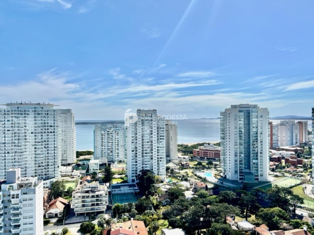 ALQUILER EN MANSA PUNTA DEL ESTE 3 DORMITORIOS