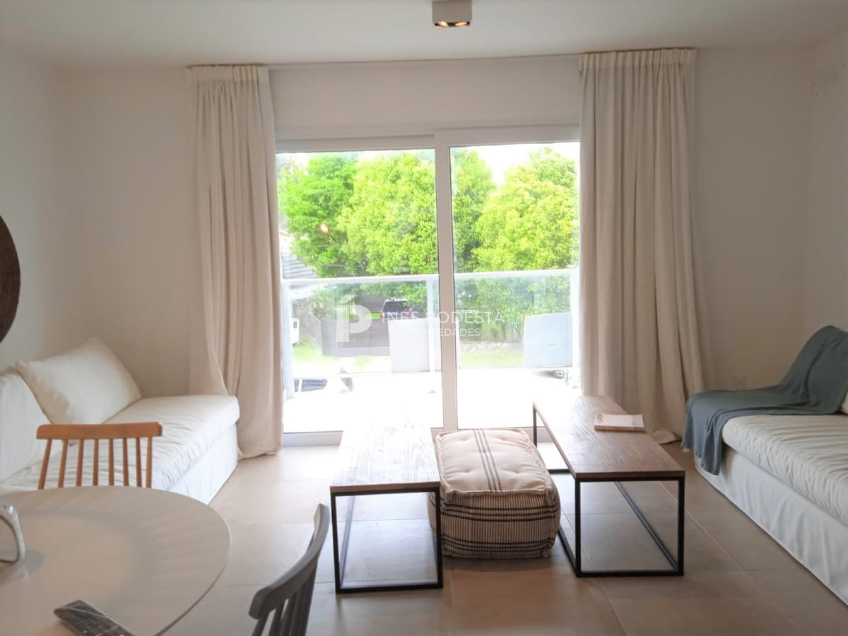 Apartamento ID.37156 - PINARES EN VENTA  1 dormitorio