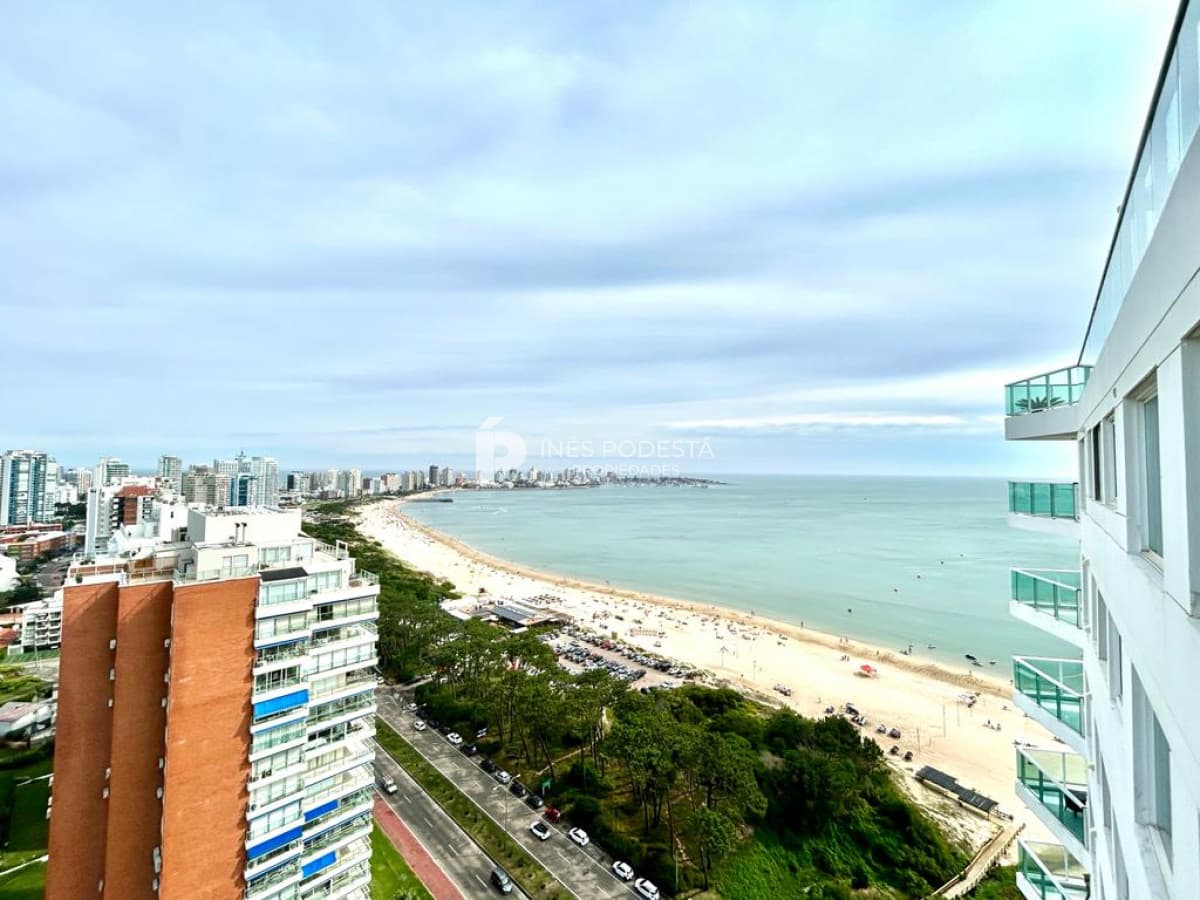 Alquiler en Mansa a estrenar con 2 suites más toilette vista al mar
