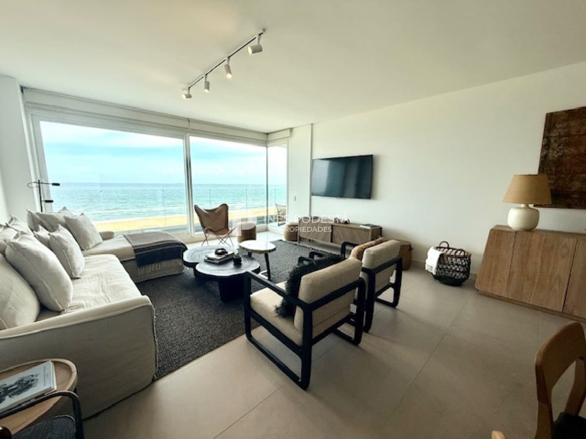 Alquiler 3 suites brava