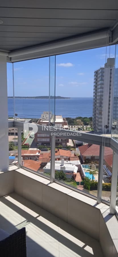 Apartamento en Alquiler de 3 Dormitorios.