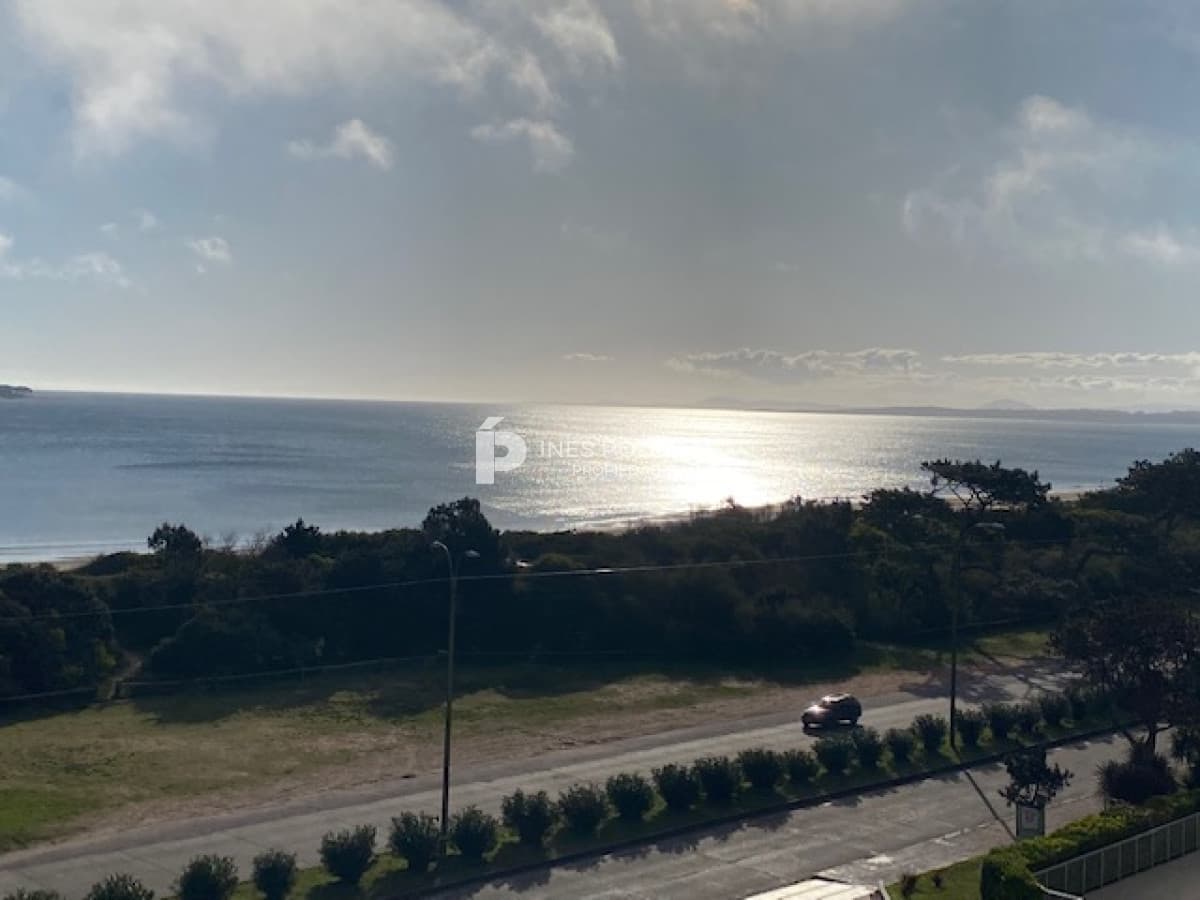 ALQUILER Mansa  3 dormitorios con vista al mar