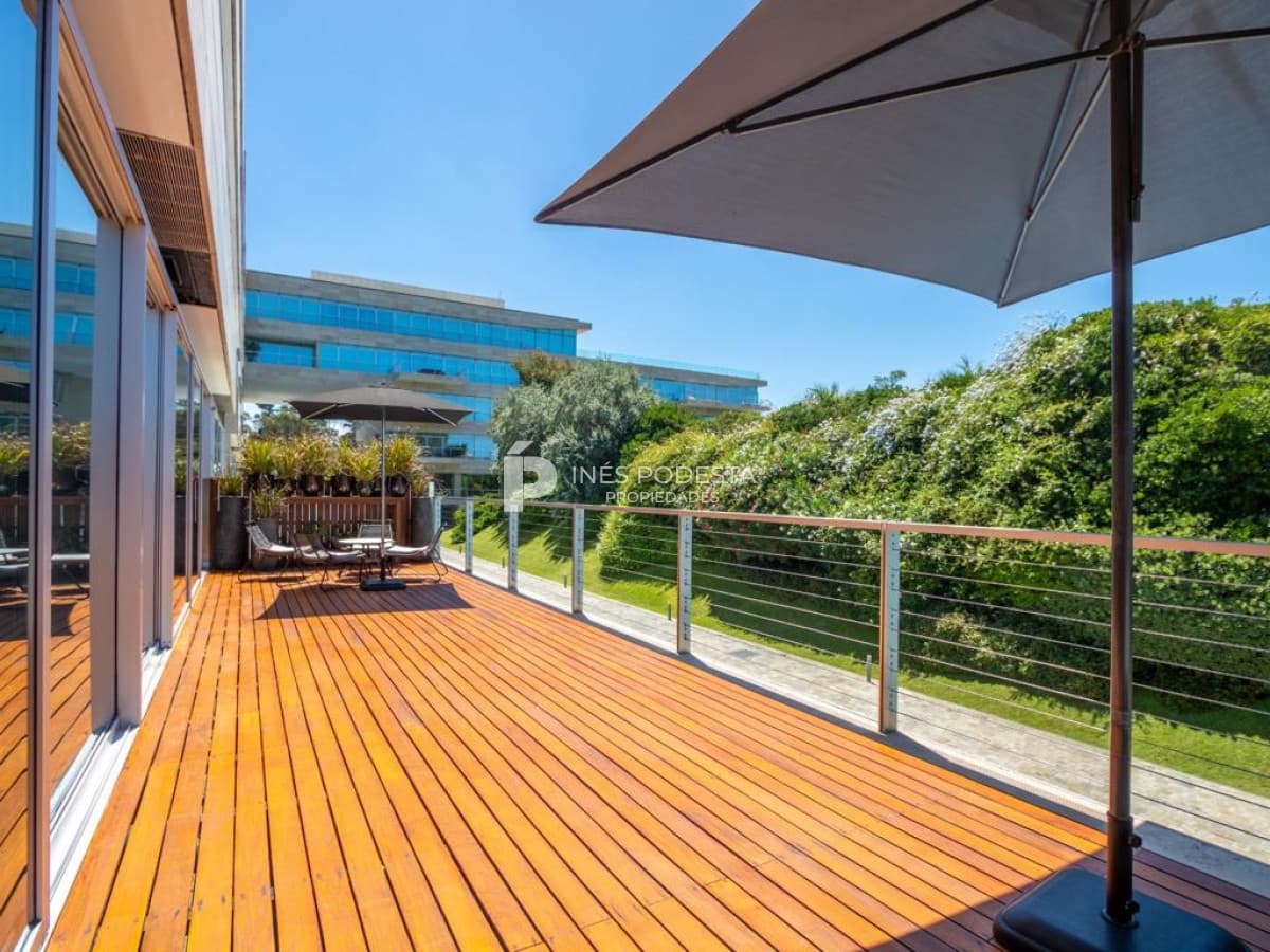 Apartamento ID.41906 - Venta 3 suites más dependencia de servicio