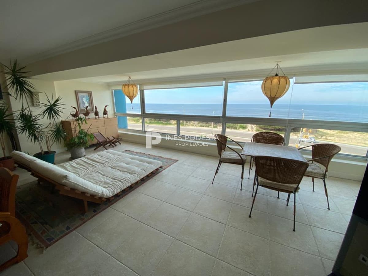 Apartamento ID.39750 - Venta 3 dormitorios y dependencia de servicio Brava
