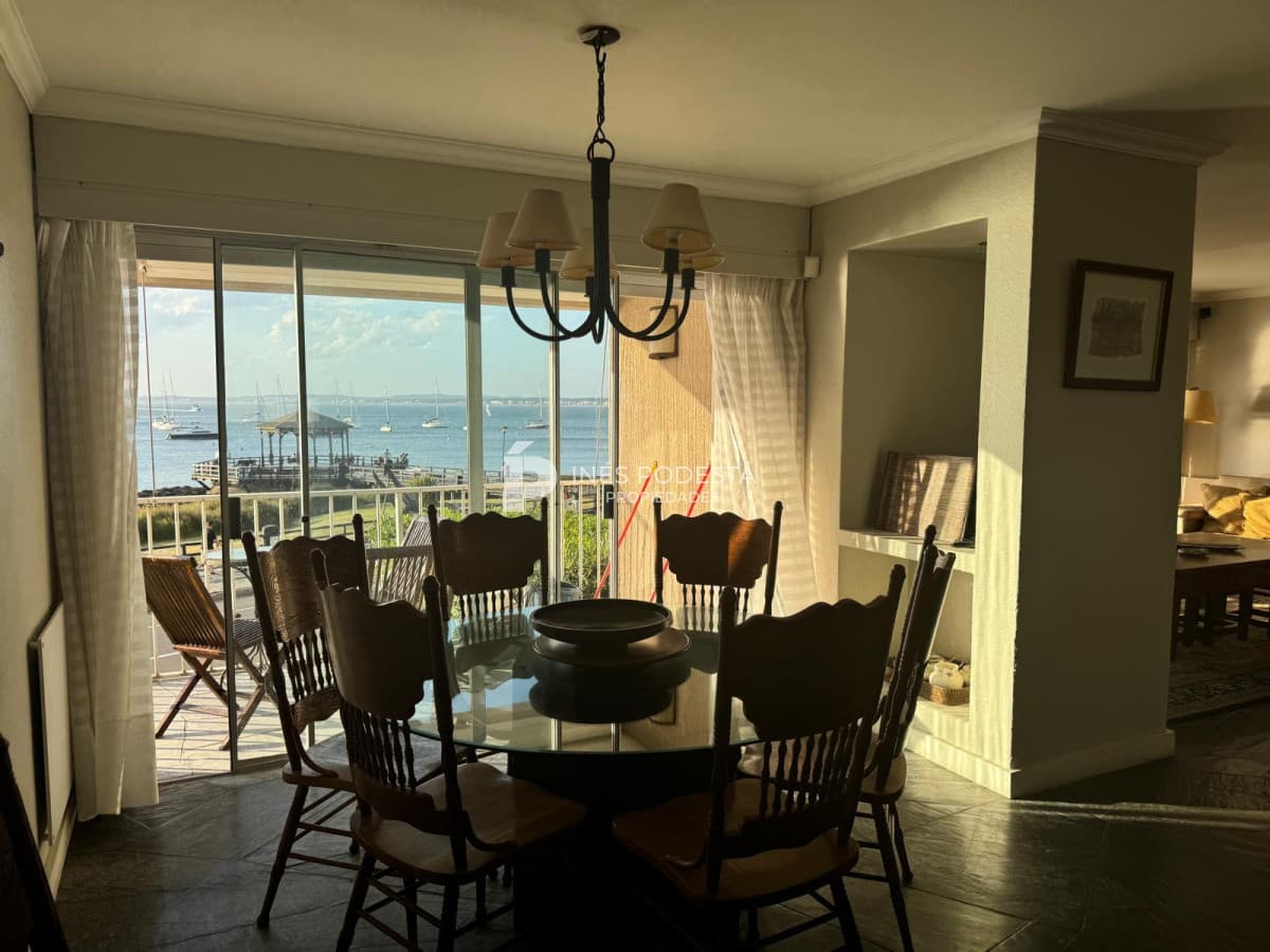 Apartamento en Alquiler, Peninsula, Punta del Este, 4 Dormitorios.