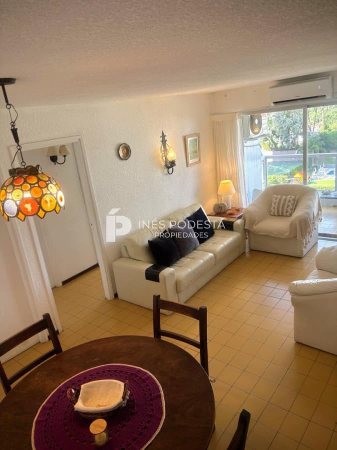 Apartamento en alquiler de 2 dormitorios