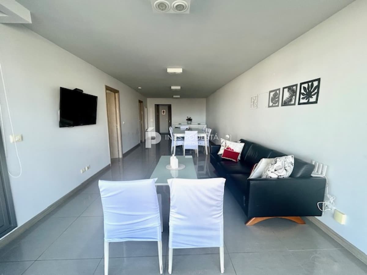 Apartamento ID.7397 - Venta departamento en  Brava,  2 Dormitorios.