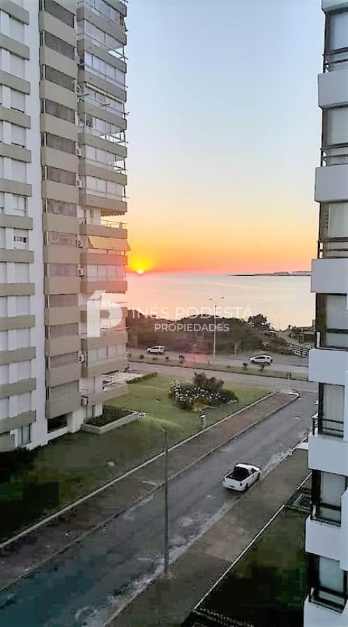 Alquiler Apartamento con 2 Dormitorios