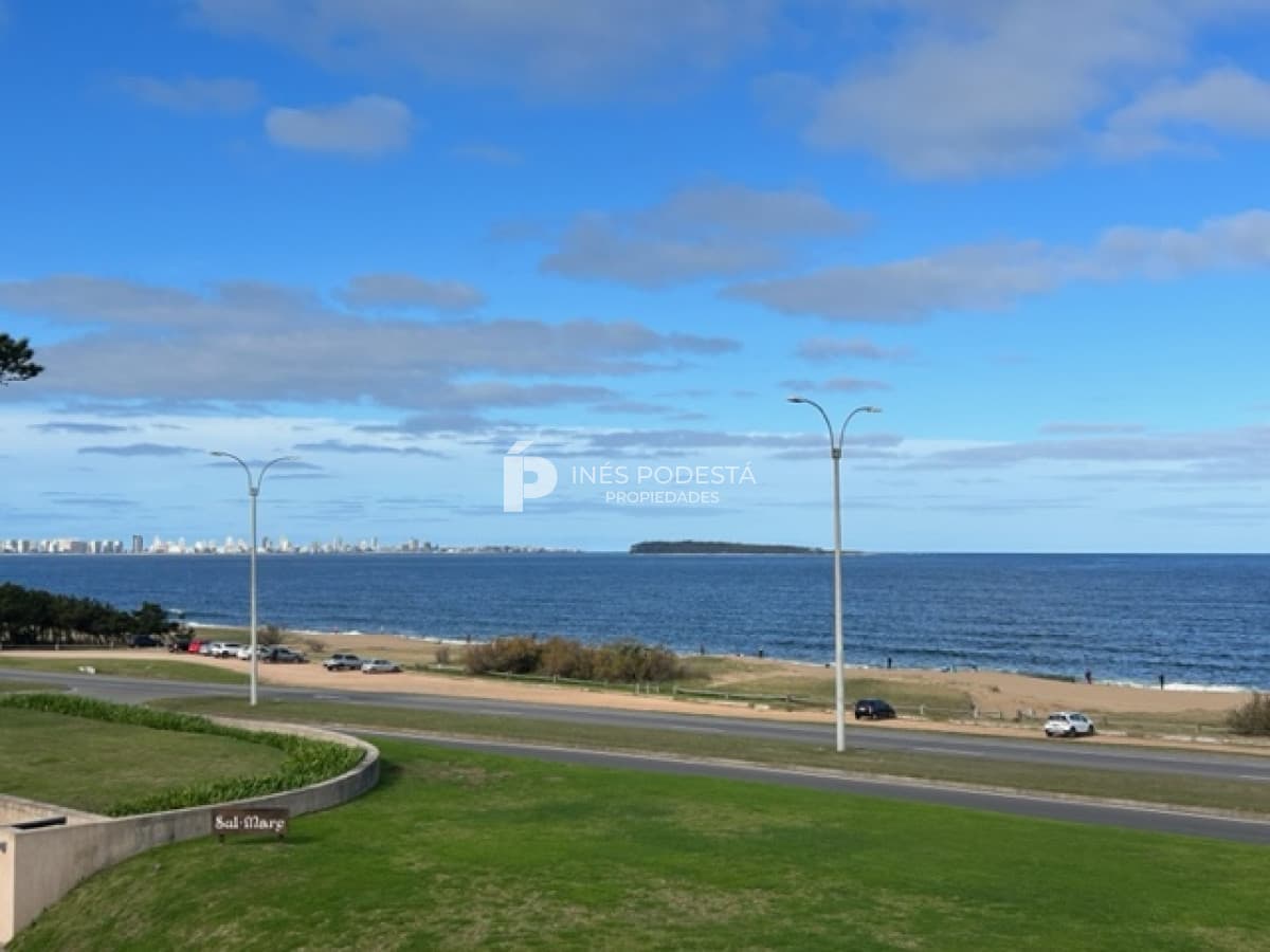 Apartamento ID.39823 - Mansa en Venta 3 dormitorios y vista al mar