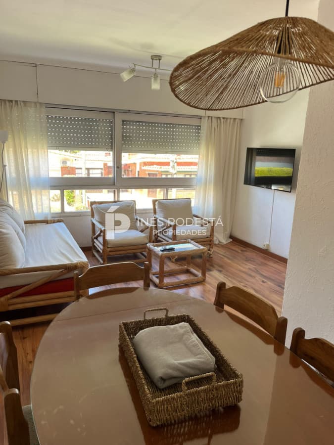 Apartamento ID.42127 - Apto en Venta de 2 dormitorios en Punta del Este