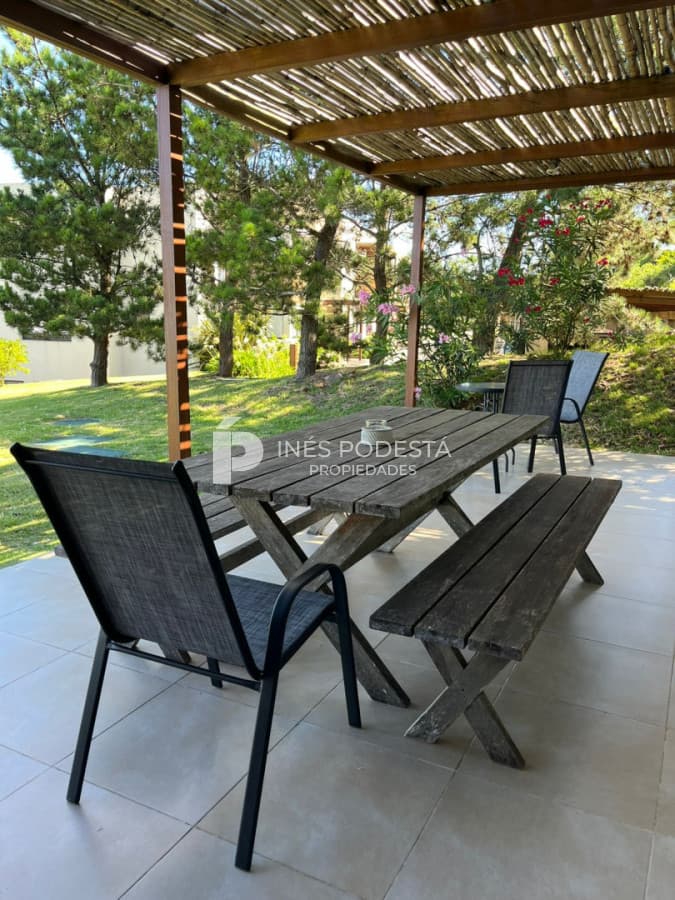 Apartamento en Alquiler Punta Ballena de 2 Dormitorios
