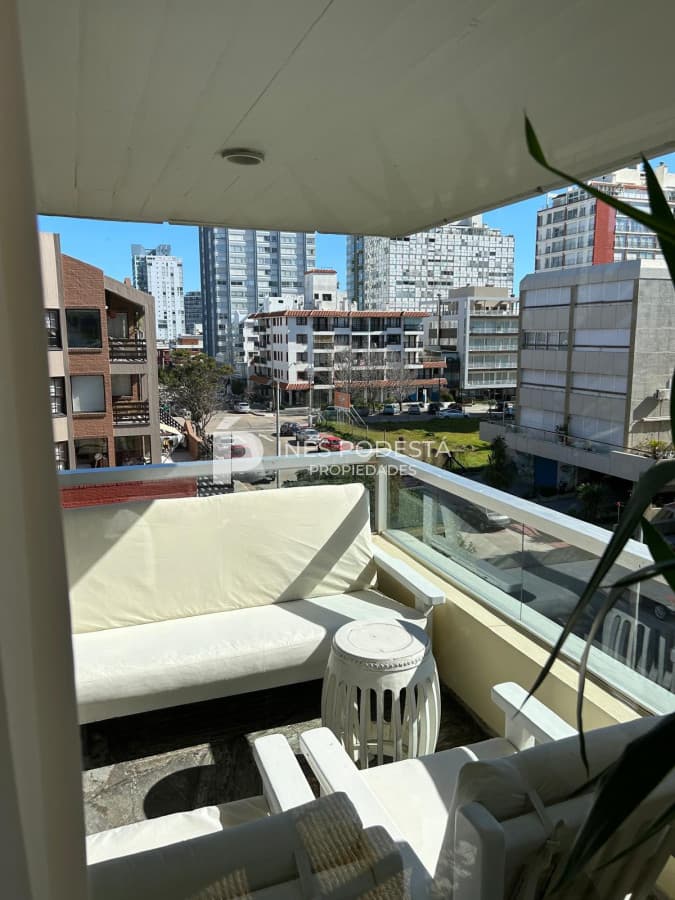 Apto 2 dormitorios en península alquiler temporada