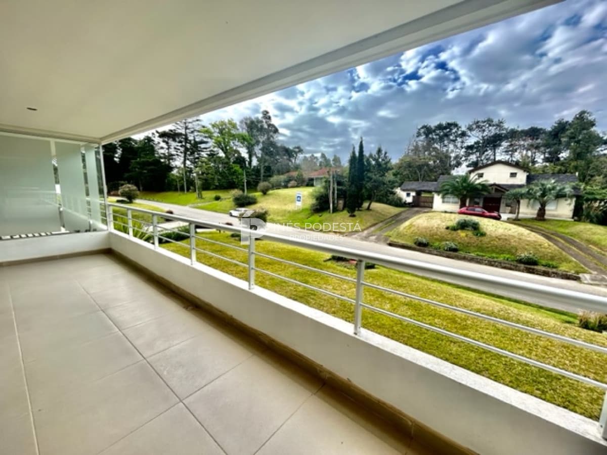 Rincón del Indio con 2 dormitorios y 2 baños (ppal en suite)