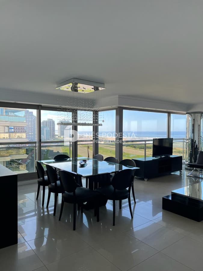 Apartamento ID.5169 - Apartamento en Venta , Brava, Punta del Este, 3 Dormitorios + dependencia