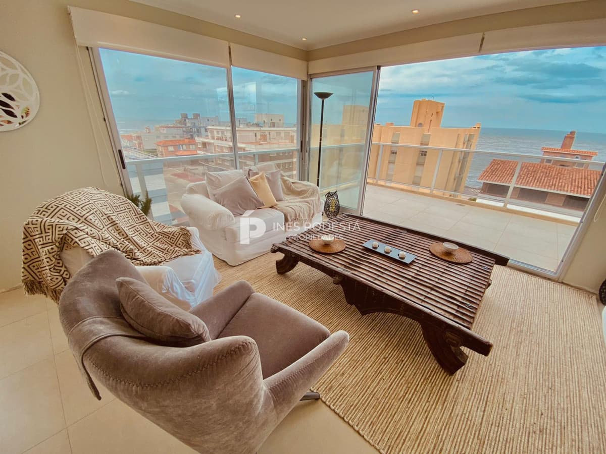 Apartamento en alquiler de 3 dormitorios Punta del Este