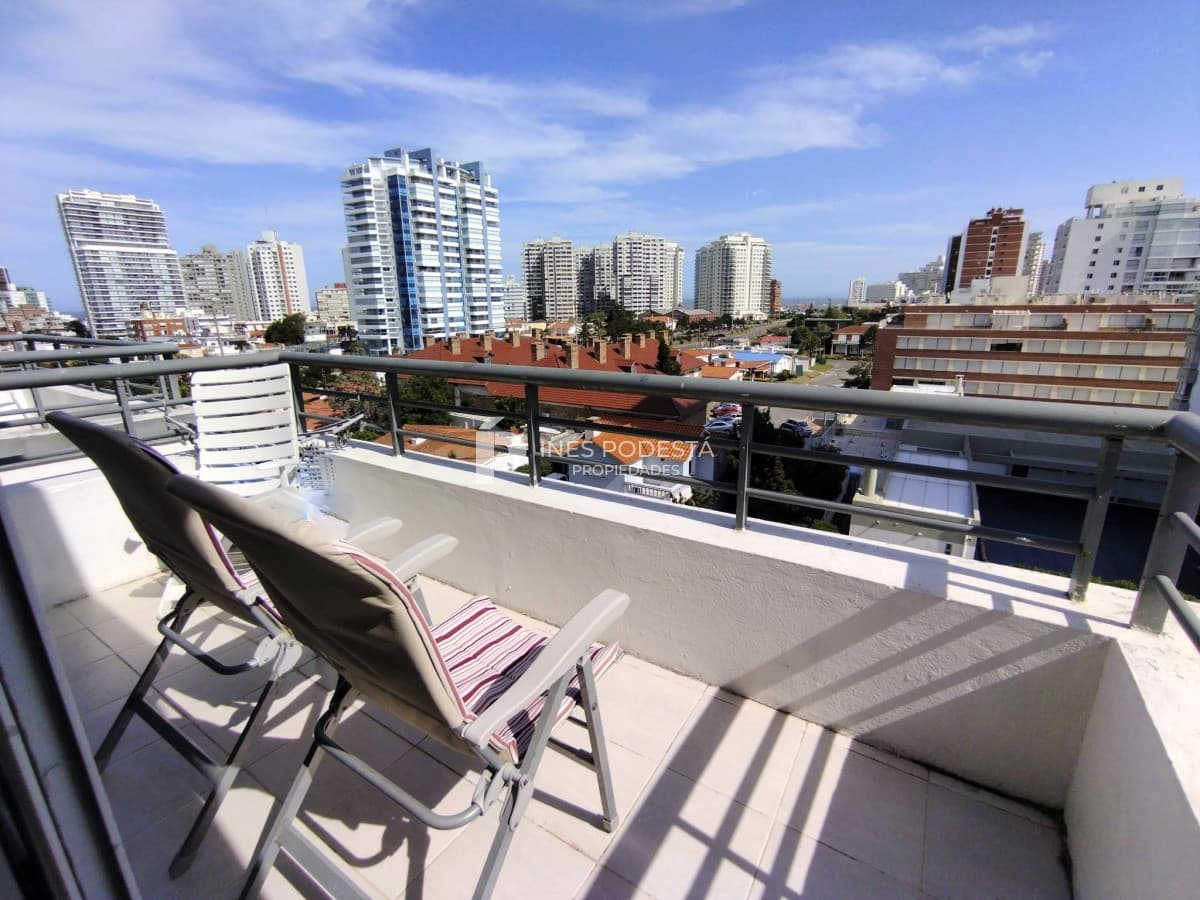 Alquiler Apartamento con 2 Dormitorios