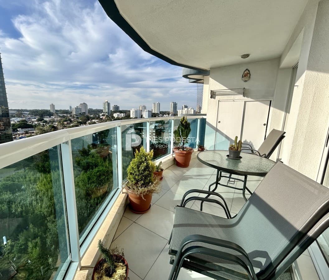 Apartamento ID.40663 - Venta de 2 suites más toilette