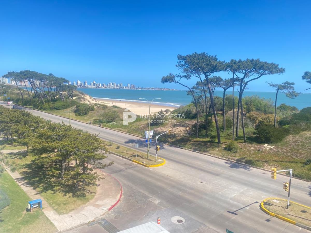 Apartamento en Alquiler, Mansa, Punta del Este, 2 Dormitorios.