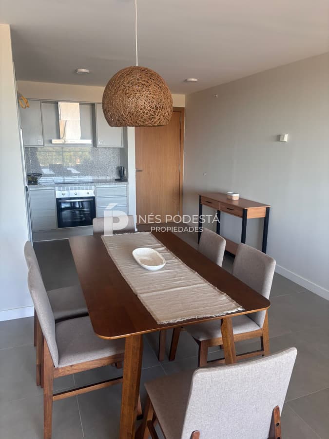 Alquiler departamento con 2 dormitorios y 2 baños