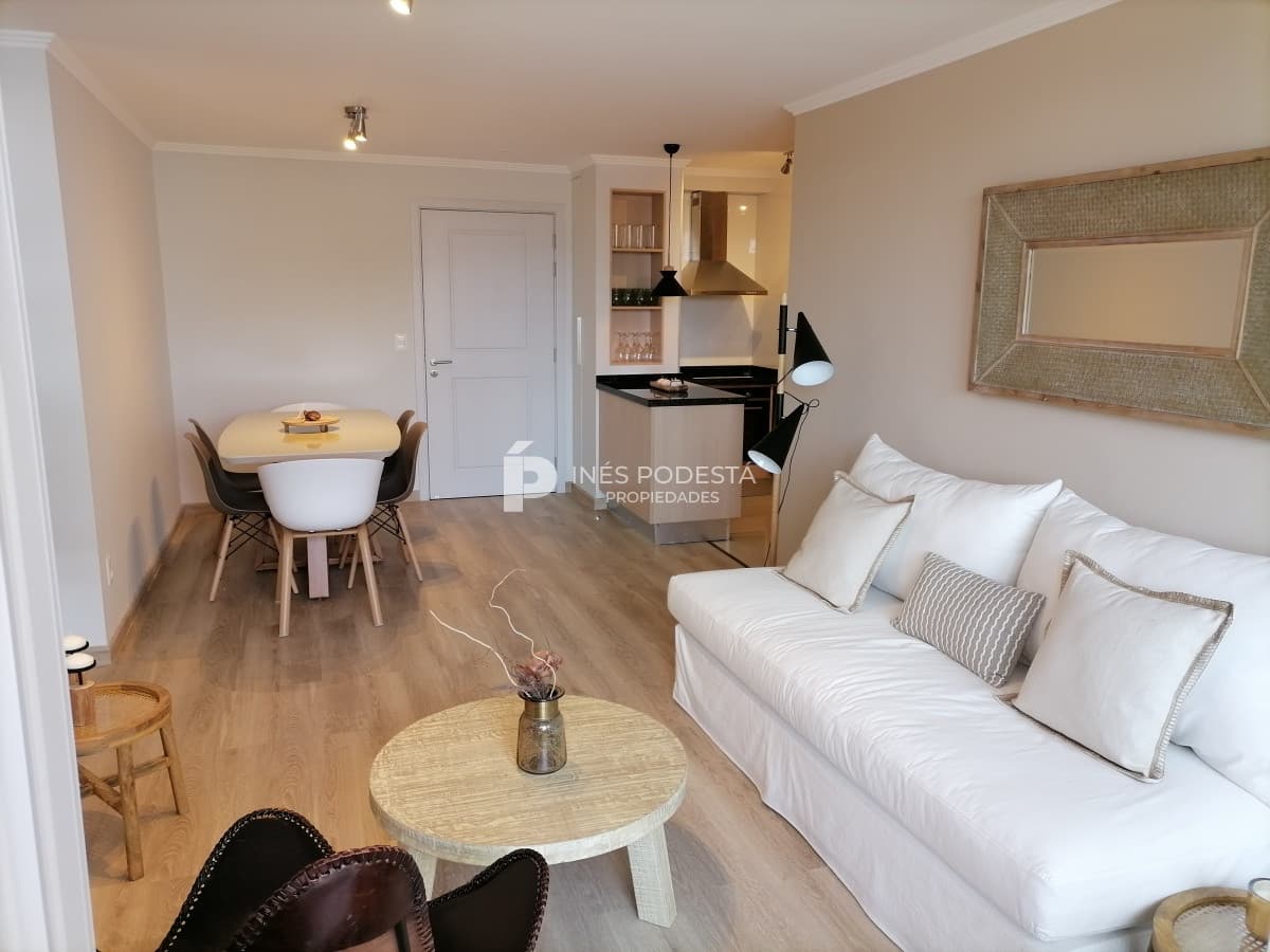 Alquiler departamento con 2 dormitorios y 2 baños