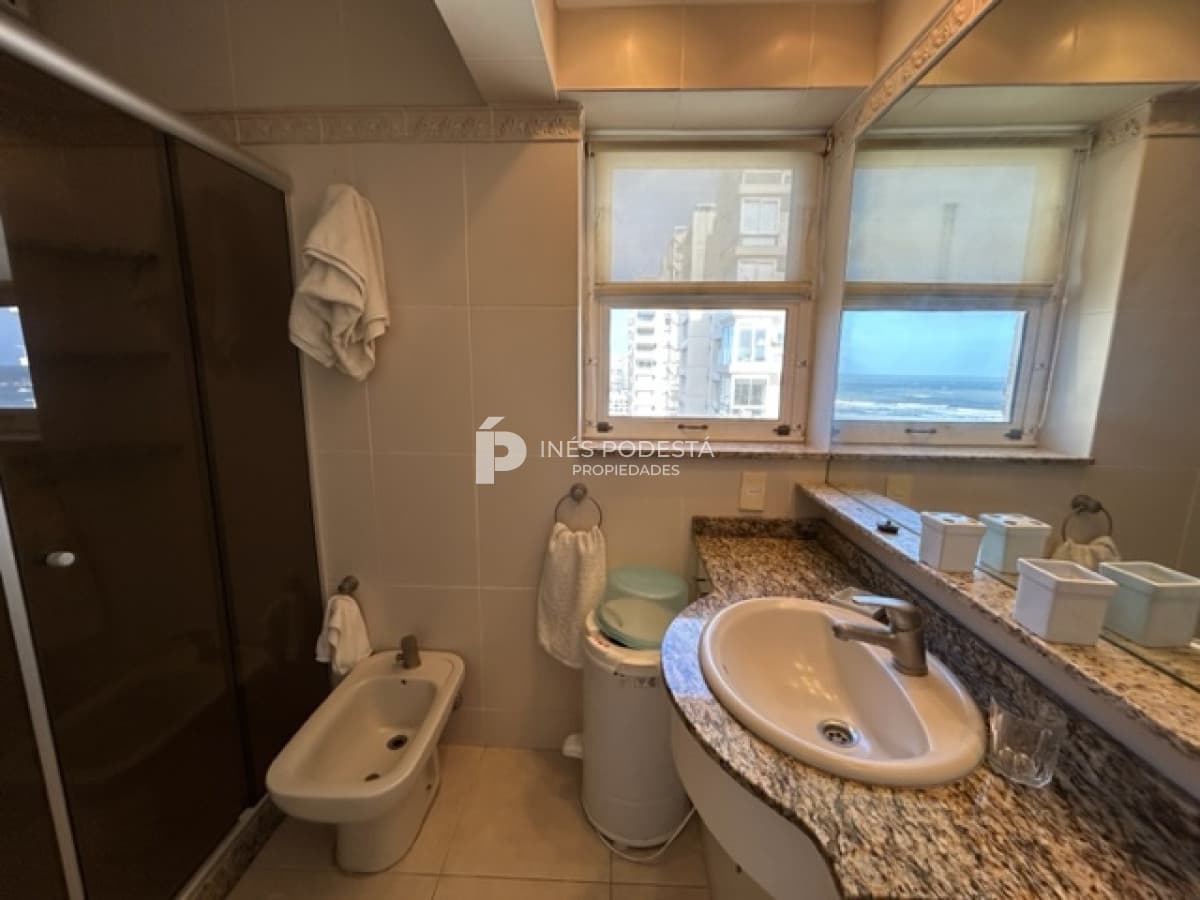 Alquiler Mansa, 1 dormitorio vista a la Isla Gorriti