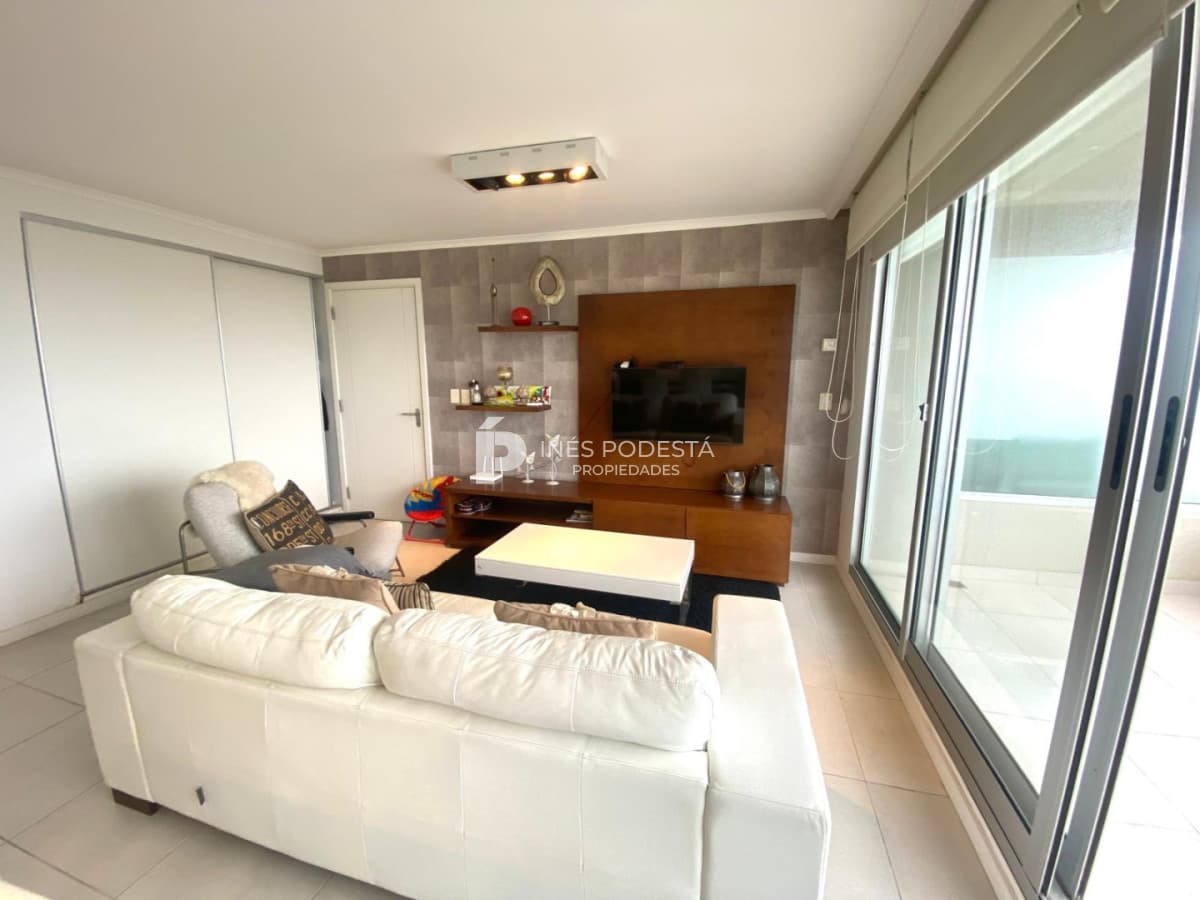 Apartamento en Alquiler de 2 Dormitorios, Brava