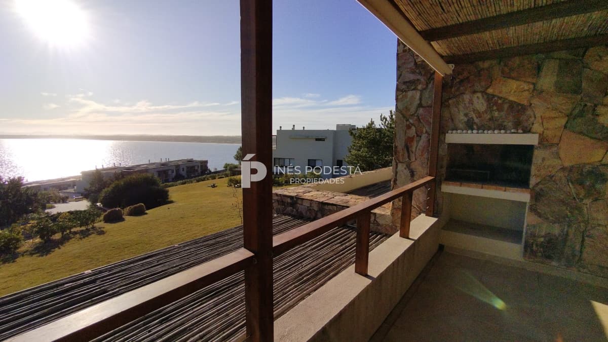 Quartier de Punta Ballena con 2 suites y toilette