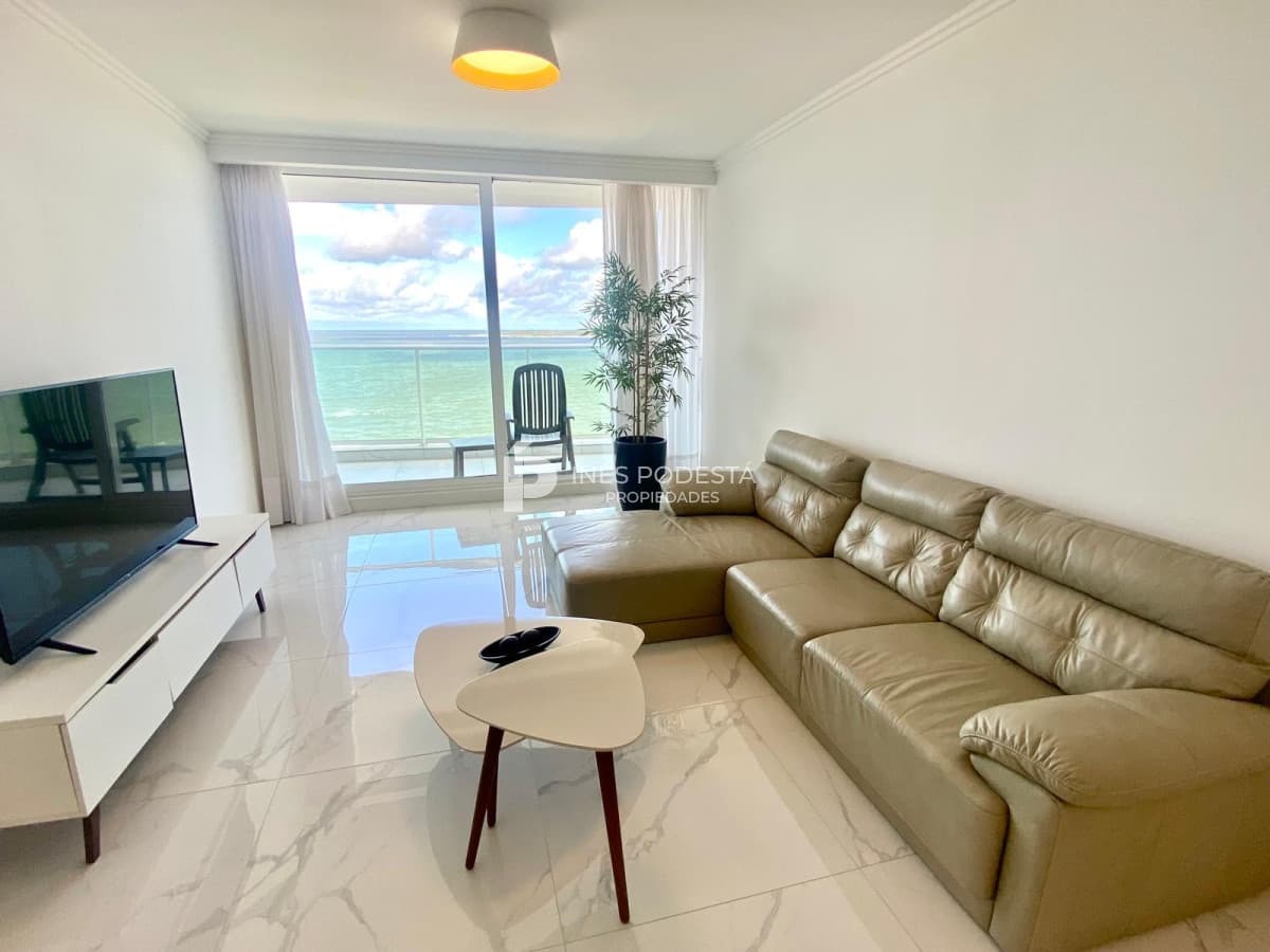 Apartamento ID.40992 - Venta y alquiler edificio Paramount  3 suites
