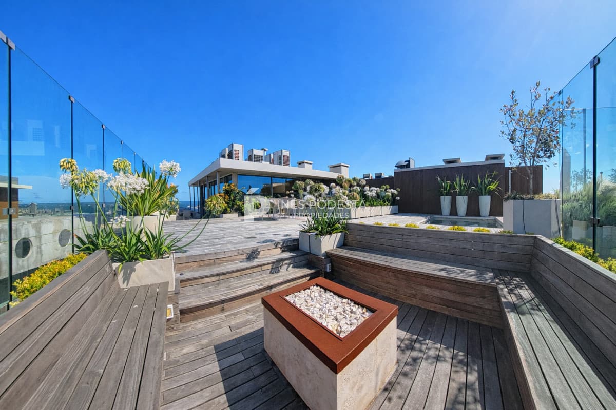 Apartamento ID.41904 - Venta de Pent House| 4 suites más dependencia de servicio