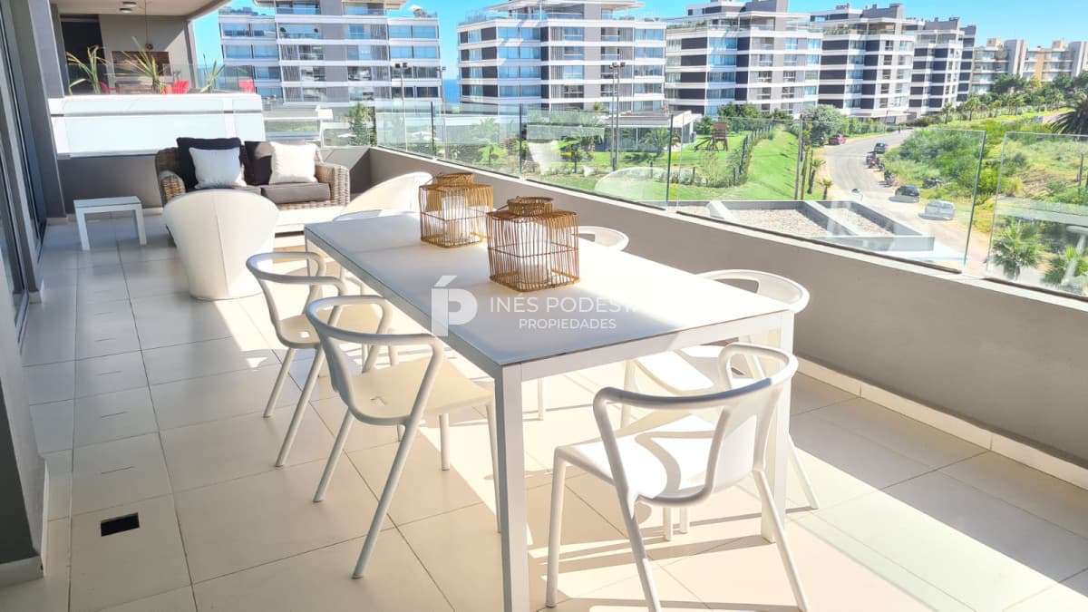 Apartamento ID.671 - Venta y alquiler apartamento 4 dormitorios en Brava