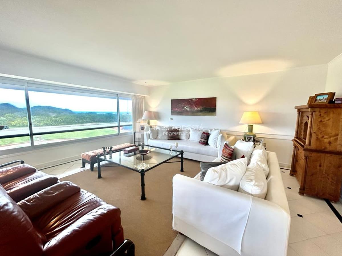 Alquiler en Brava con 4 suites! Frente al mar
