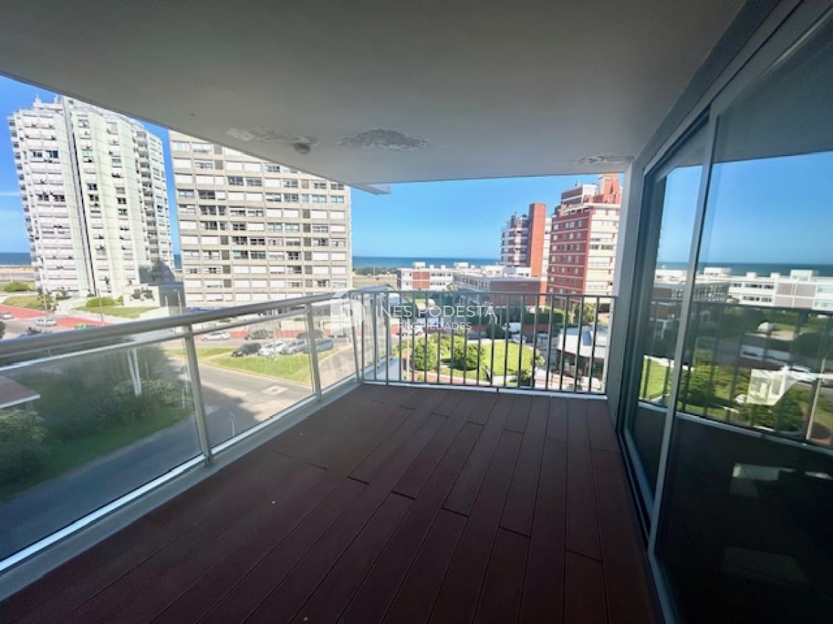 Apartamento ID.7397 - Venta departamento en  Brava,  2 Dormitorios.