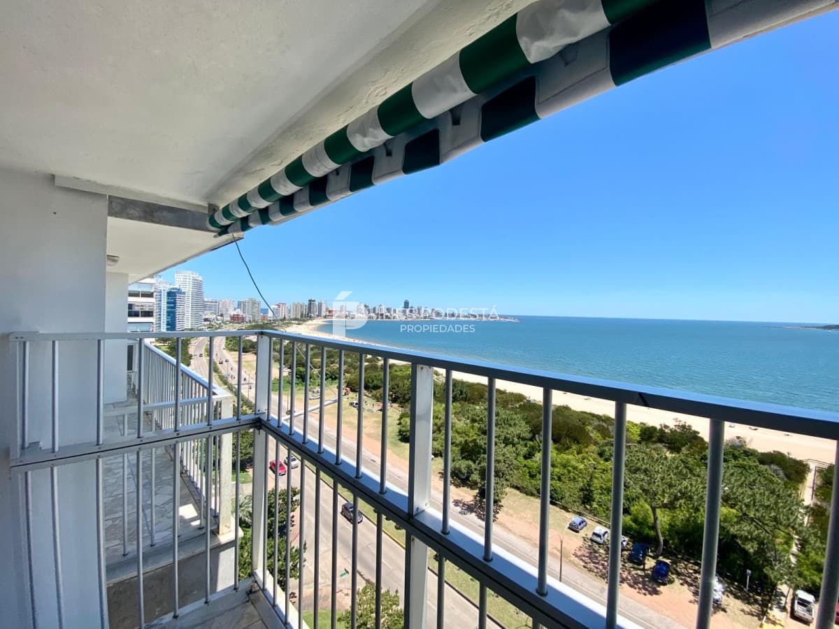 ALQUILER  EN PUNTA EL ESTE APTO 3 DORMITORIOS