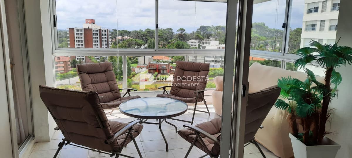 Apartamento en Alquiler y Venta 2 Dormitorios.