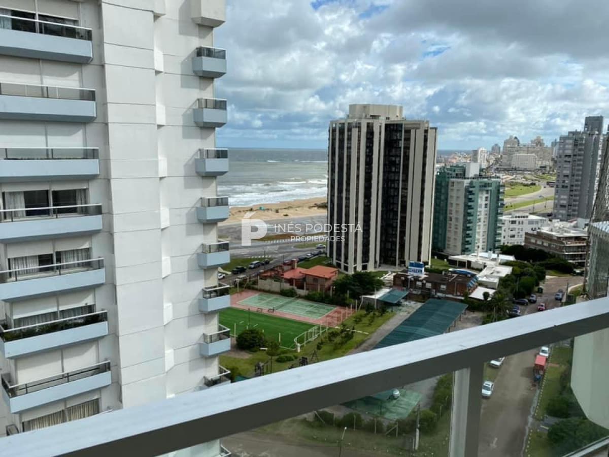 Apartamento en Punta del Este, Brava