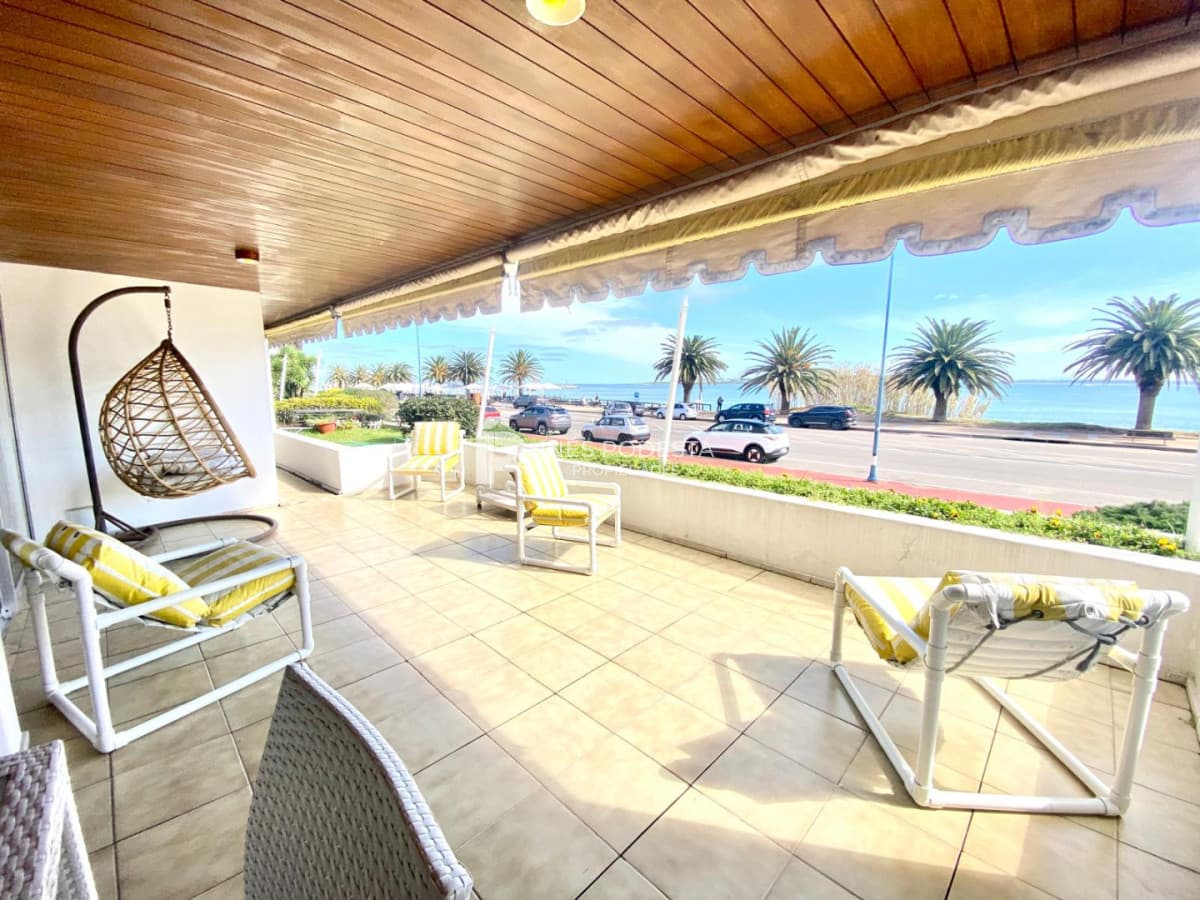 Apartamento ID.42299 - Venta departamento 3 dormitorios y 3 baños con jardín