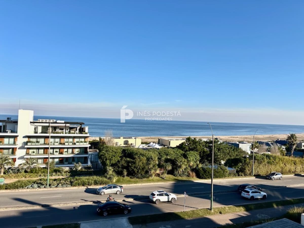 Alquiler  pent house con 3 suites a pasos de Playa Bikini
