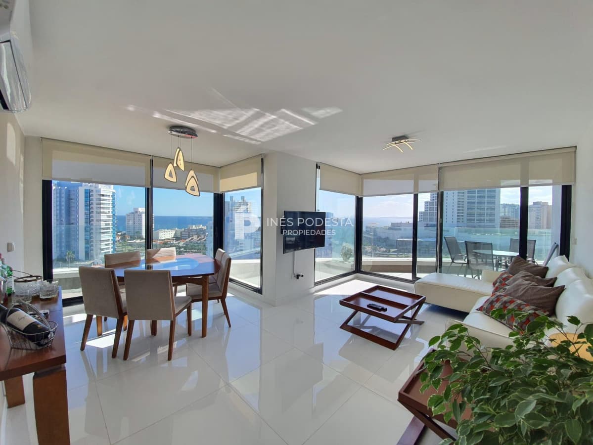Apartamento ID.8226 - Apartamento en Venta, 3 Dormitorios