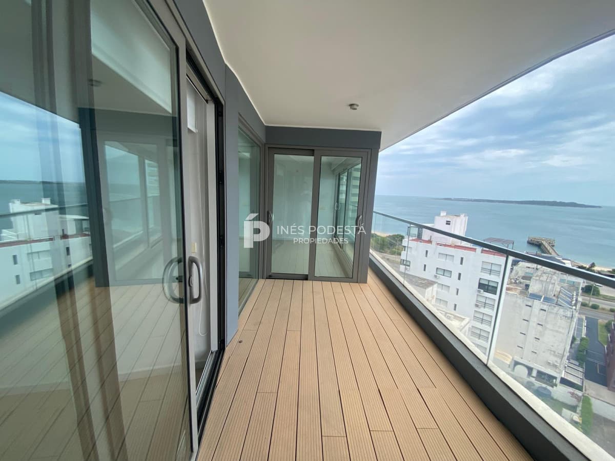 Apartamento ID.7472 - Apartamento en Venta 3 Dormitorios Punta del Este