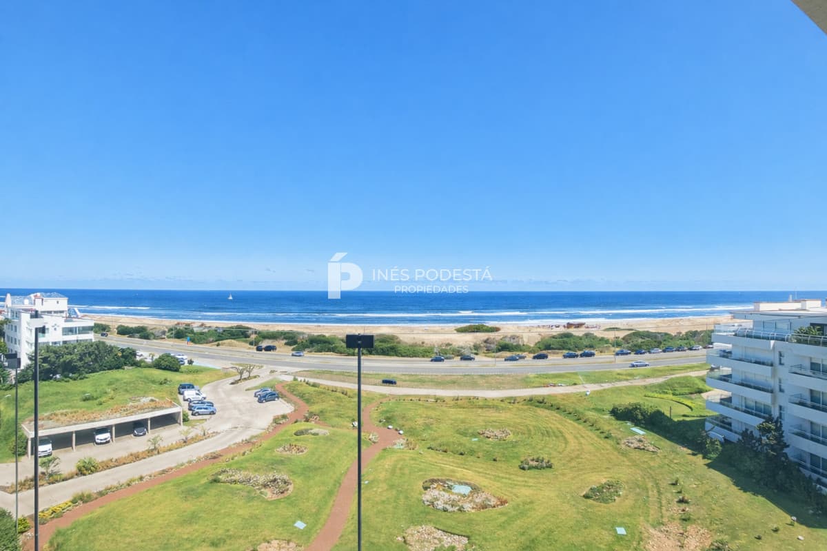 Apartamento ID.41904 - Venta de Pent House| 4 suites más dependencia de servicio