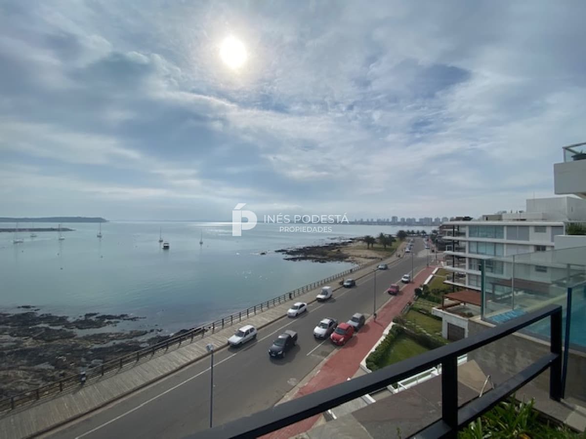 Apartamento ID.7716 - Venta en Puerto apartamento Pent House 4 dormitorios