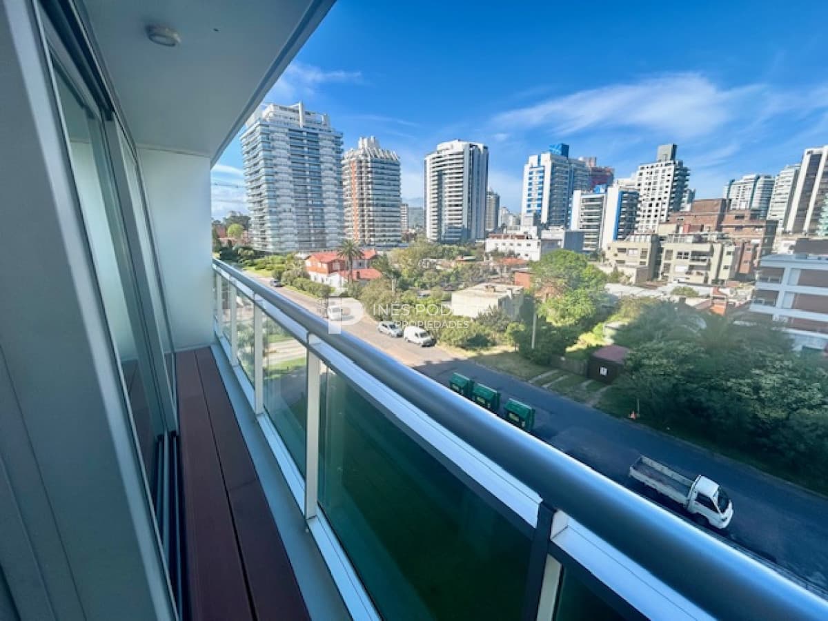 Apartamento ID.7397 - Venta departamento en  Brava,  2 Dormitorios.