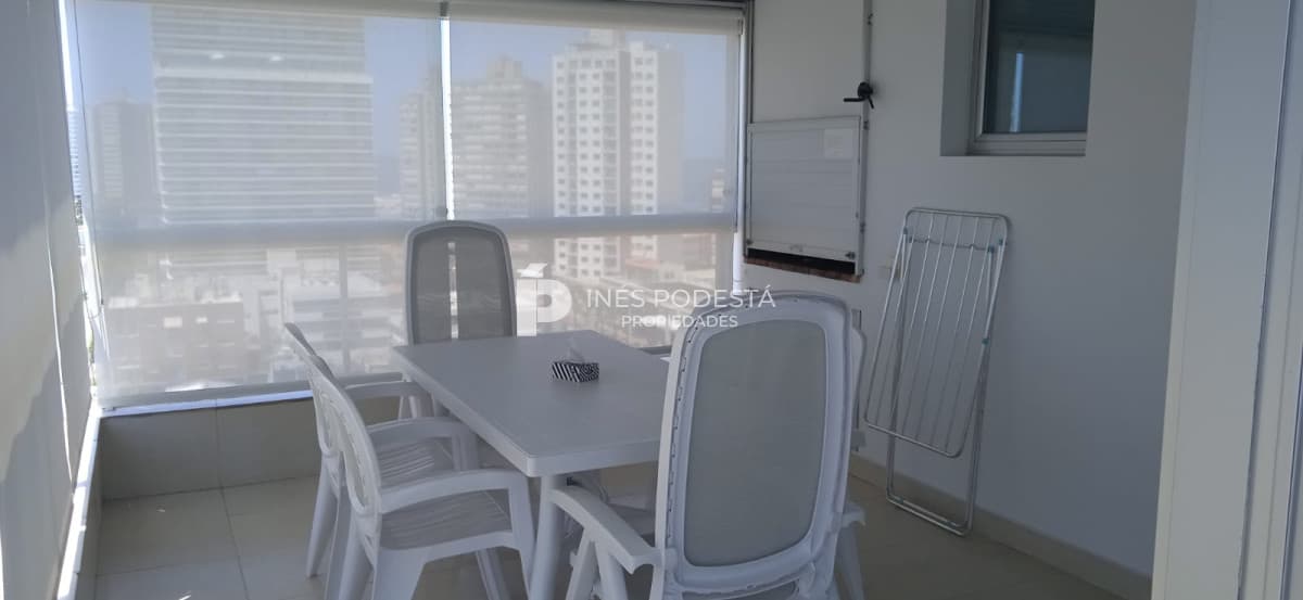 Apartamento en Alquiler de 3 Dormitorios.