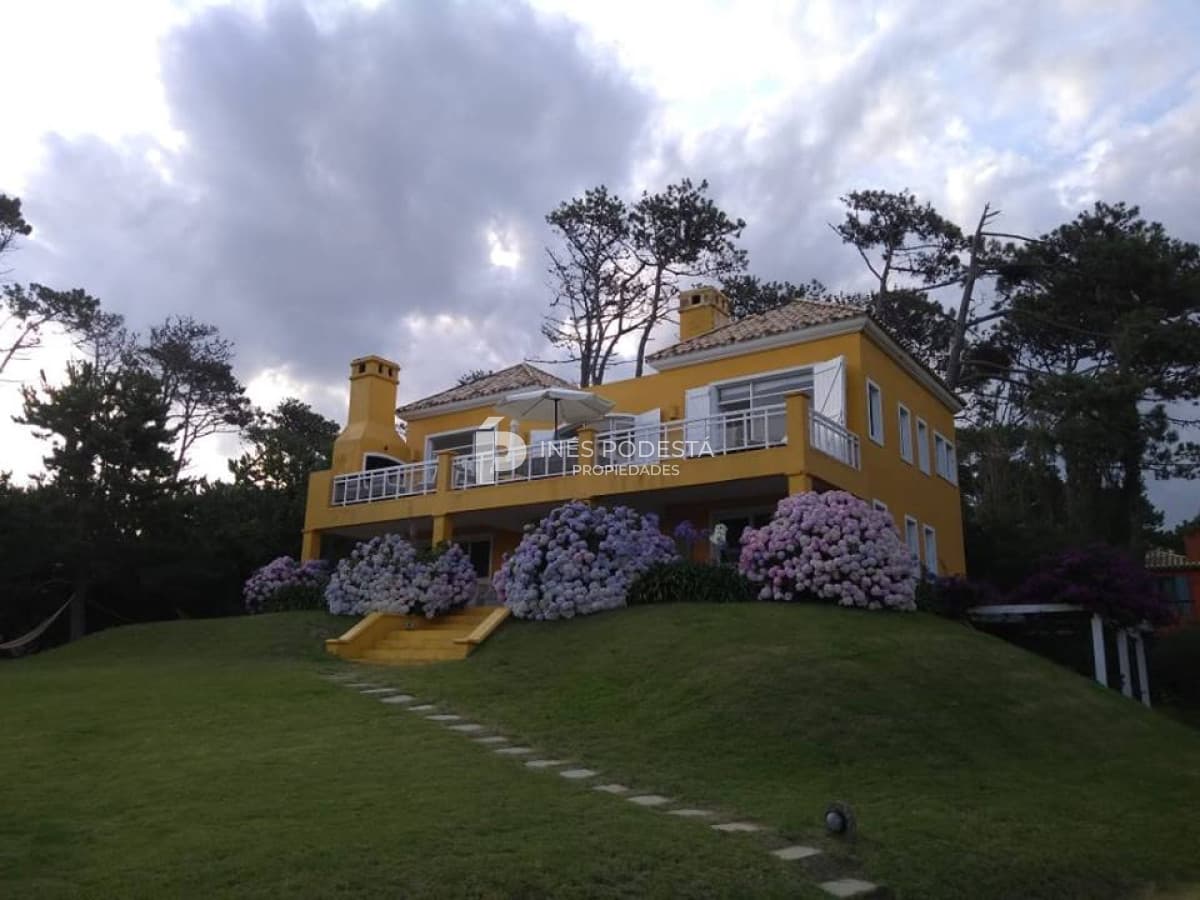 LAGUNA BLANCA MANANTIALES