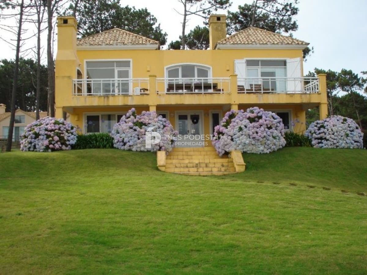 LAGUNA BLANCA MANANTIALES