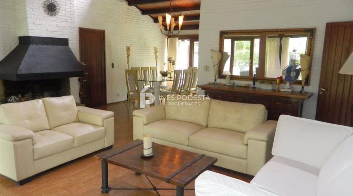 Casa ID.757 - Casa de 4 dormitorios