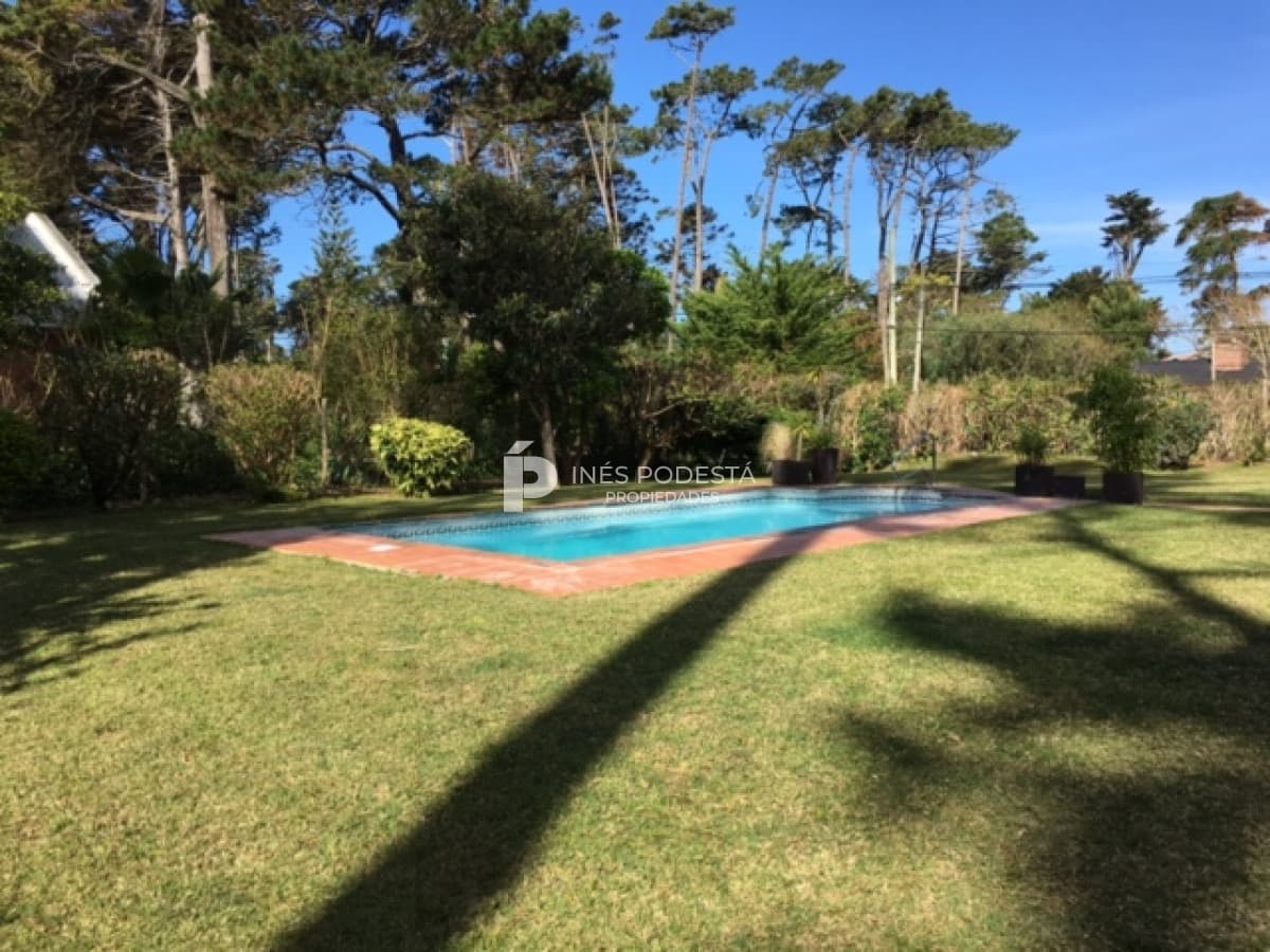 Casa en alquiler de 3 dormitorios Punta del Este