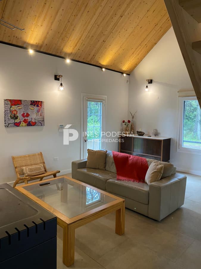 Casa en alquiler de 3 dormitorios con piscina