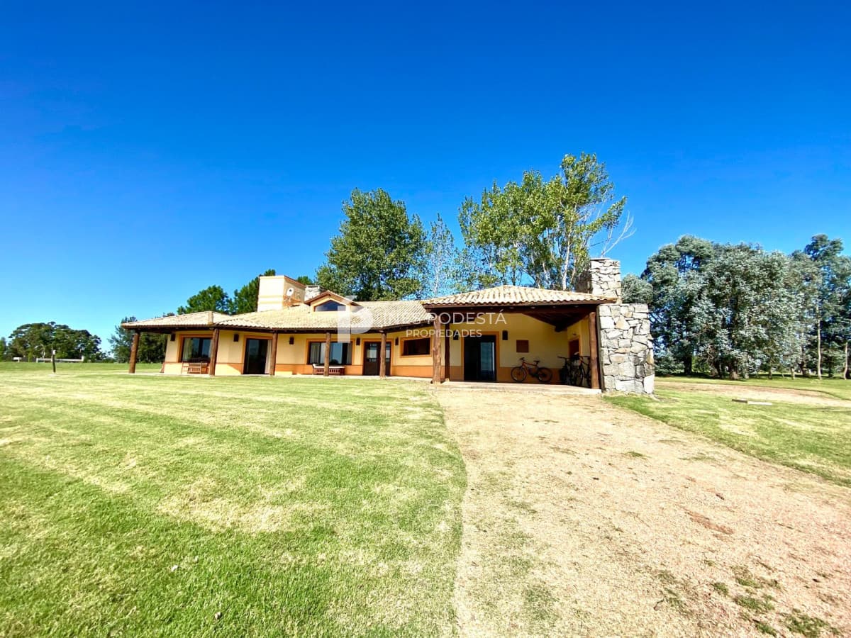 Casa ID.7337 - CASA EN VENTA EN BARRIO PRIVADO EL QUIJOTE