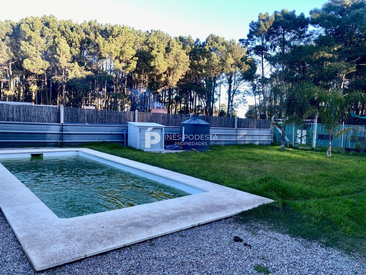 Casa en alquiler de 3 dormitorios con piscina